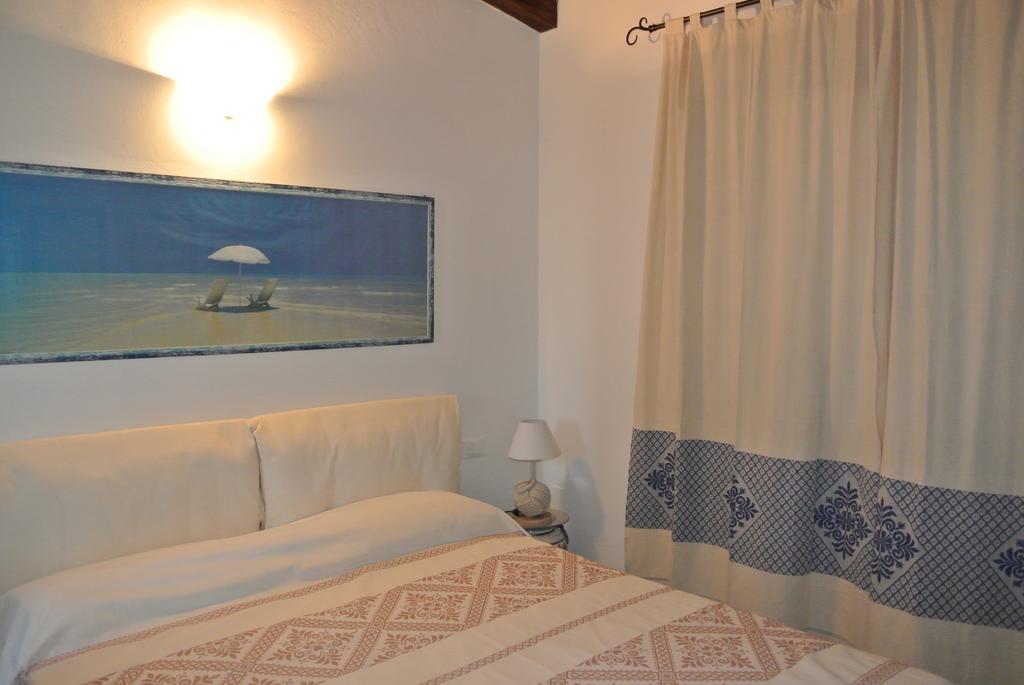 Sardinia Blu Residence กอลโฟอารันชี ภายนอก รูปภาพ