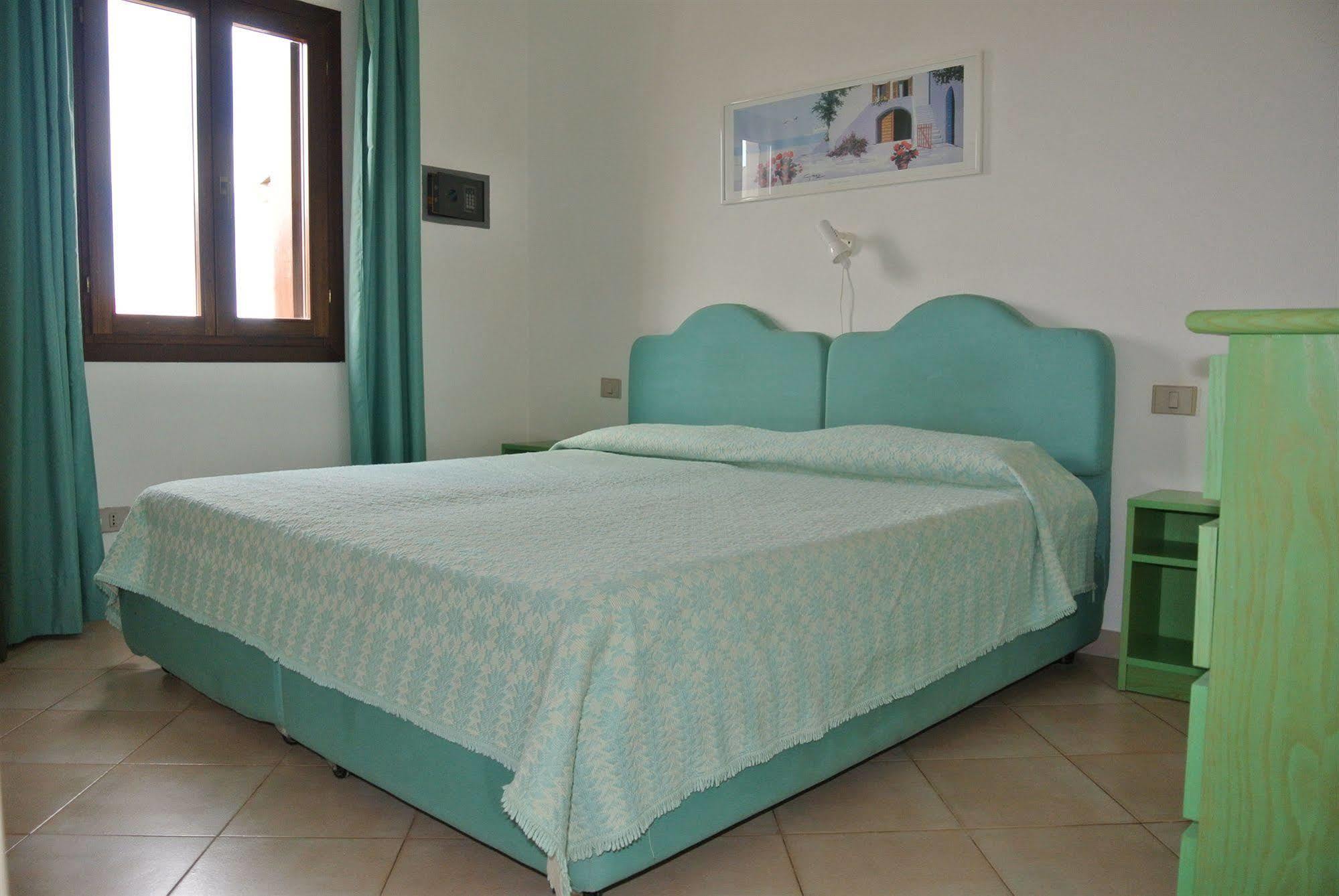 Sardinia Blu Residence กอลโฟอารันชี ภายนอก รูปภาพ